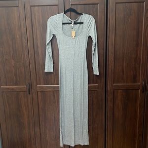 NWT SKIMS LONG SLEEVE DRESS